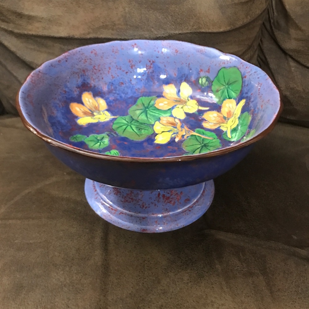 Royal Doulton Nasturtium pedestal fruit bowl. Excellent condition. Vintage